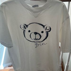 Dior bear with spell out cursive t shirt